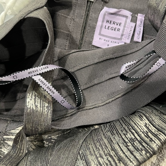 Herve Leger bandage flare dress - Picture 5 of 6